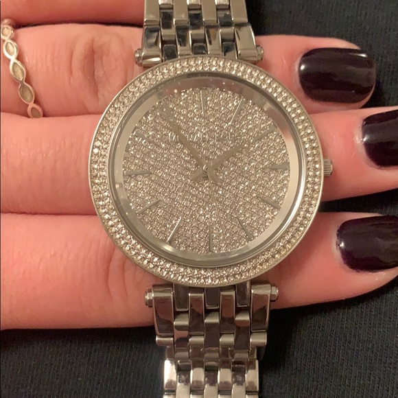Michael Kors watch - Picture 3 of 3
